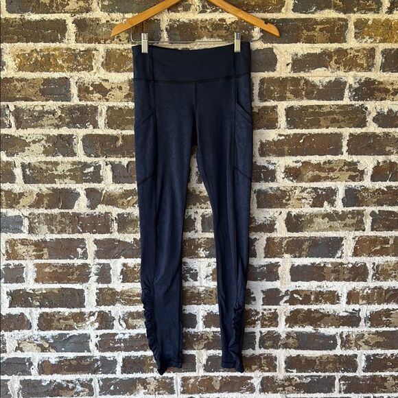 Lululemon Speed Tight Ruched Leggings Navy Paisley - Picture 2 of 7